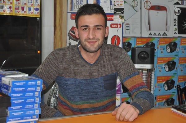 Yeni yılını tüm yüreğimle kutlar daha nice yıllar sağlıkla başarıyla sevdiklerinle birlikte görmeni ve geçirmeni dilerim.