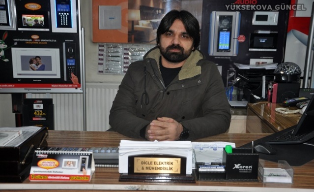 DİCLE ELEKTRİK VE AVİZE - HARUN TEKİN: Yeni yıl en güzel müjdelerle, en güzel sürprizlerle kapınızı çalması ve yeni yılı tüm dünyaya sağlık getirmesi dileğiyle.