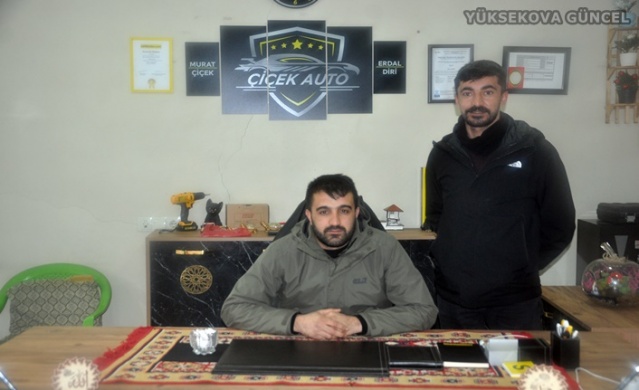 ÇİÇEK AUTO - MURAT ÇİÇEK & ERDAL DİRİ: Yine yeni bir yıl geldi. 2022 yılının başların geçirdiğimiz şu günlerde size ve ailenize huzur ve mutluluk dolu yıllar dileriz.