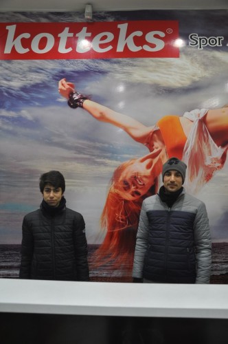 SAVAŞ YEMEN - KOTTEKS:

Yeni umutlarla karşıladığımız 2016 yılının Yüksekova İlçemizin daha güzel günleri için bir başlangıç olmasını temenni eder, kıymetli hemşerilerimizin yeni yılını tebrik ederim.