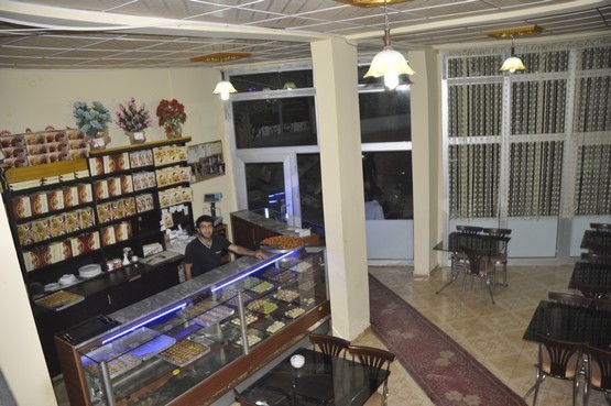 GÜVEN PASTANESİ: Kainatın yaratıcısı ve alemlerin Rabbi yüce Allah’a sonsuz şükürler olsun! Ramazan Bayramı bereketiyle, bolluğuyla gelsin, tüm insanlık için hayırlara vesile olsun.