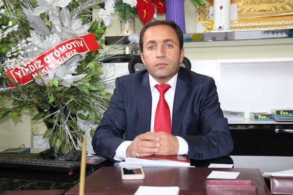 Nerede yaşam varsa, orada umut da vardır. Yeni yılda tüm umutlar ve başarılar seninle olsun. Mutlu Yıllar dilerim.