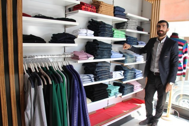 İNOVİA  GÖMLEK SHOP MAĞAZASI VELİ BÜLBİN:
Bayramlar, insanlar arasındaki karşılıklı sevgi ve saygının perçinlendiği günlerdir. Bayramlar, insanların birbirleriyle olan dargınlıklarını unuttukları, barıştıkları, kardeşçe kucaklaştıkları günlerdir. Kurban Bayramın mübarek olsun!