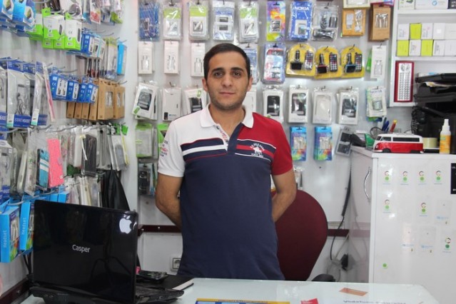 JAPON İLETİŞİM MİRAZ DEMİR:
 Bayramlar, dargınlıkların unutulduğu, insanların barıştığı, kardeşçe kucaklaştığı günlerdir. Bayramlar, milli ve dini duyguların, inançların, örf ve adetlerin uygulandığı bir toplumda millet olma şuurunun şekillendiği, kuvvetlendiği günlerdir. Sevgi dolu ve huzurlu nice bayramlar geçirmek dileğiyle.