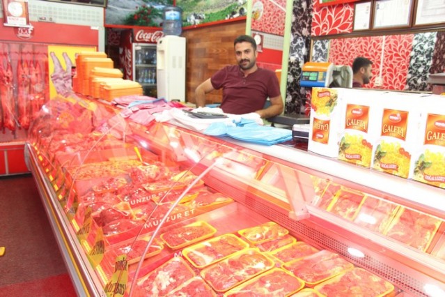 Kainatın yaratıcısı ve alemlerin Rabbi yüce Allah’a sonsuz şükürler olsun! Ramazan Bayramı bereketiyle, bolluğuyla gelsin, tüm insanlık için hayırlara vesile olsun