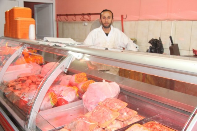 Et Şarküteri, Sema kapılarının açık olduğu bugünde heybenizde tohum tohum dua menekşeleri saçmanız temennisiyle hayırlı bayramlar.