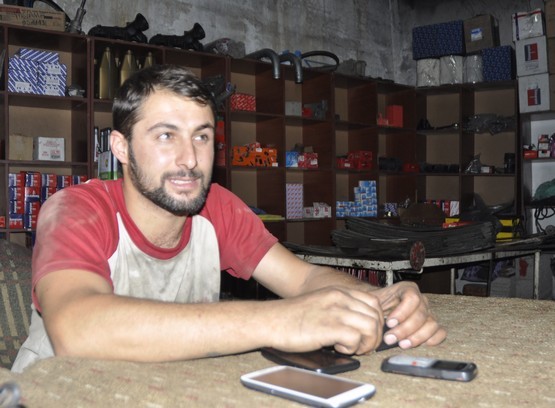 OTO SAVAŞ: Bugün sevinç günü, kederleri bir yana bırakıp mutlu olalım. Ramazan Bayramını doya doya yaşayalım... Hayırlı bayramlar!