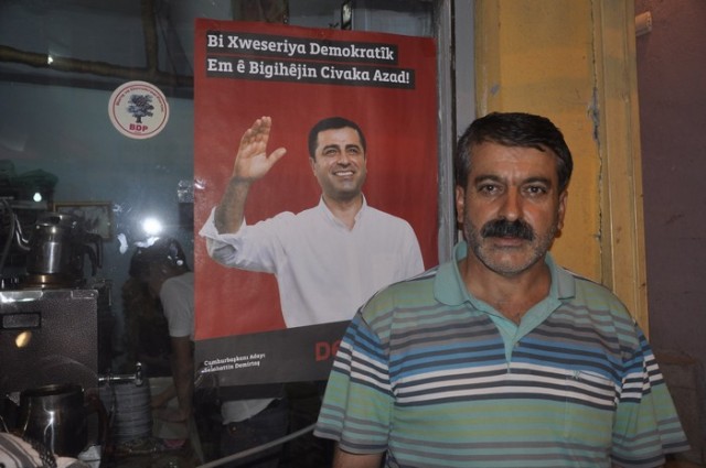 Köşk Çay Evi, Menaf Kançı, Küskünlerin barıştığı, sevenlerin bir araya geldiği, rahmetle ve şefkatle dolu günlerin en değerlilerinden olan Ramazan Bayramınız kutlu olsun.