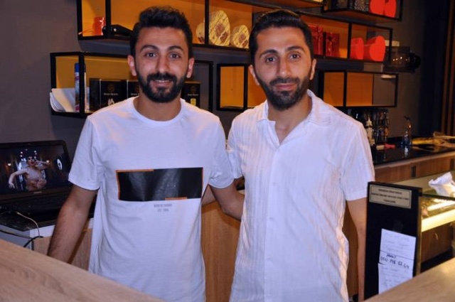 TUANA CAFE PATİSSERİE - ADEM ÖZBEKER - MUHAMMET ÖZBEKER: Bu bayramın öncelikle bölge halkına ve tüm İslam âlemine hayırlar getirmesini Allah'tan diliyoruz. Bayramınız kutlu olsun!