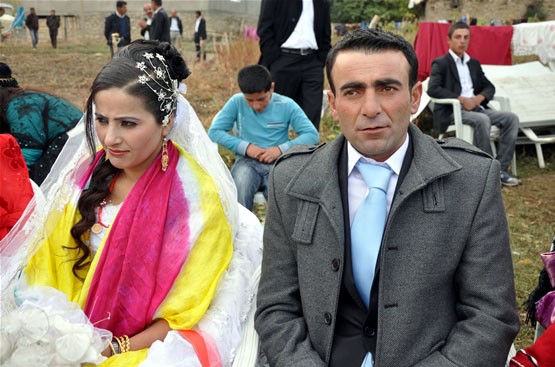 ASYA & SÜLEYMAN ÖZTÜRK