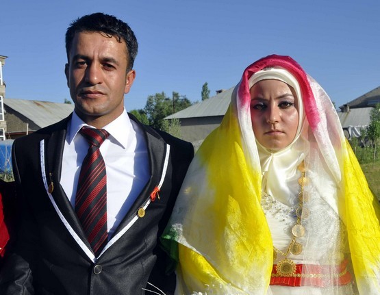 DEVLETHAN & HACİ AKÇİÇEK