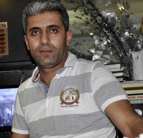 LAWAŞ LOKANTASI: FİKRET KAHRAMAN: Kalplerde Sevgi Olsun Gözlerimiz ışık Dolsun Ramazan Bayramınız Kutlu Olsun