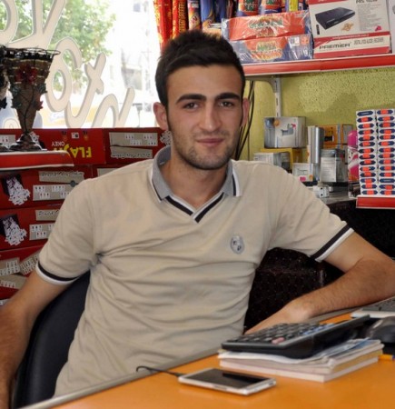 TAHTEKALE UCUZLUK MERKEZİ: En güzel Anıları birlikte paylaşmak dileği ile en güzel hatıraları bu bayramda tazelemek dileği ile mübarek Ramazan bayramınızı kutlarız.