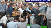 Yüksekova'da Kazada Hayatlarını Kaybedenler Gözyaşları Arasında Toprağa Verildi