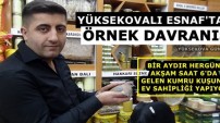Yüksekovalı Esnaf Bir Aydır Hergün Akşam Saat 6'da Gelen Kumru Kuşu’na Ev Sahipliği Yapıyor