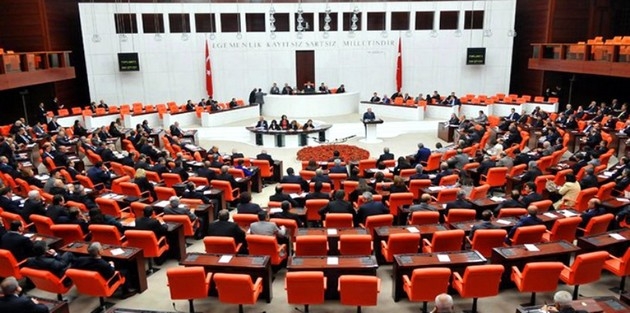 19 Yıl Sonra İlk Kez 5 Parti Meclis'te