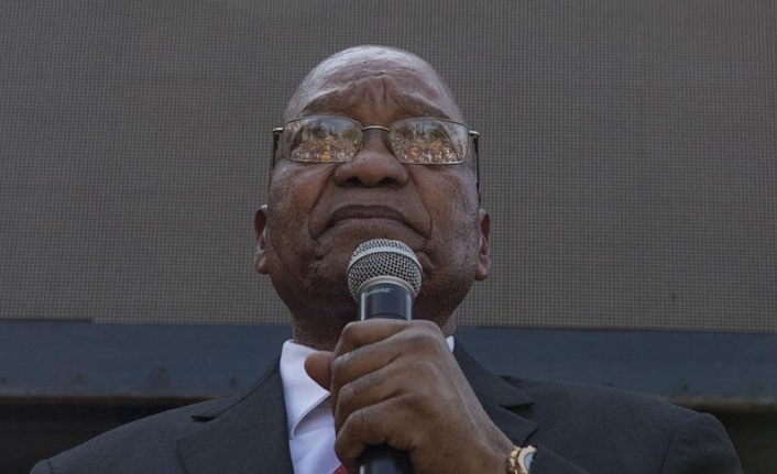Güney Afrika'da eski devlet başkanı Zuma'ya 15 ay hapis cezası