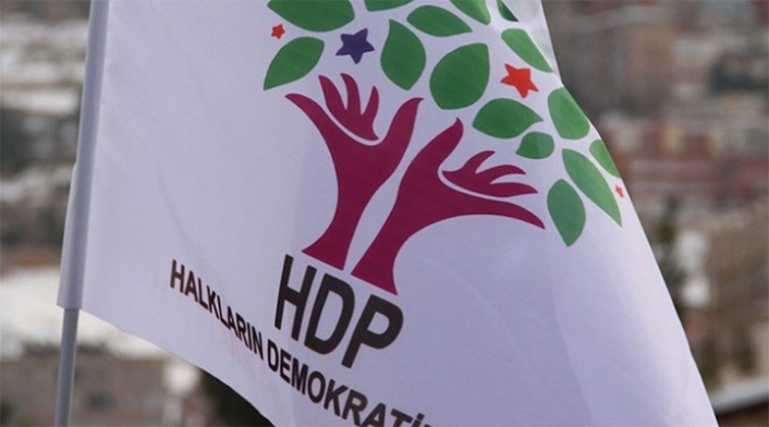 HDP'ye operasyon: Hakkari ilçe eş başkanları gözaltında