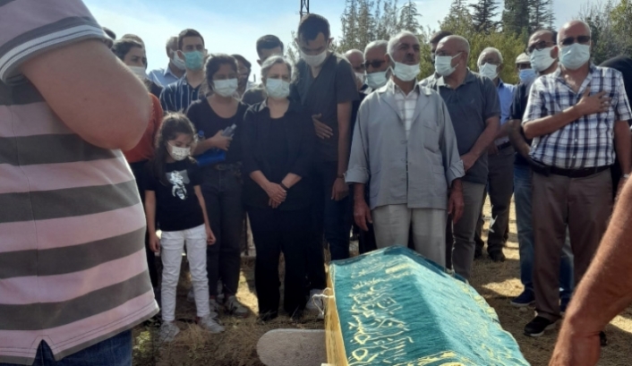 Gültan Kışanak babasının cenazesine katıldı