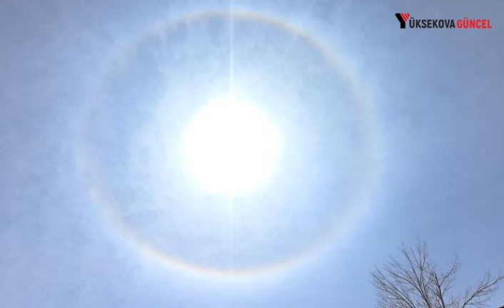 Yüksekova’da Güneş etrafını çember sardı: Vatandaşlar o anı çekmek için telefonlara sarıldı