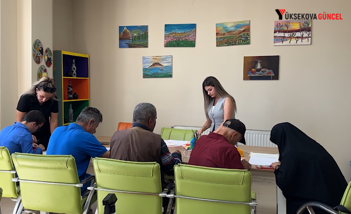 Yüksekova’da Toplum Ruh Sağlığı Merkezi Hastaları Sanatla Hayata Bağlıyor