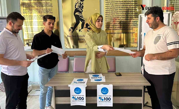 Derecik Devlet Hastanesi'nde Tütünsüz Yaşama Destek Standı Açıldı