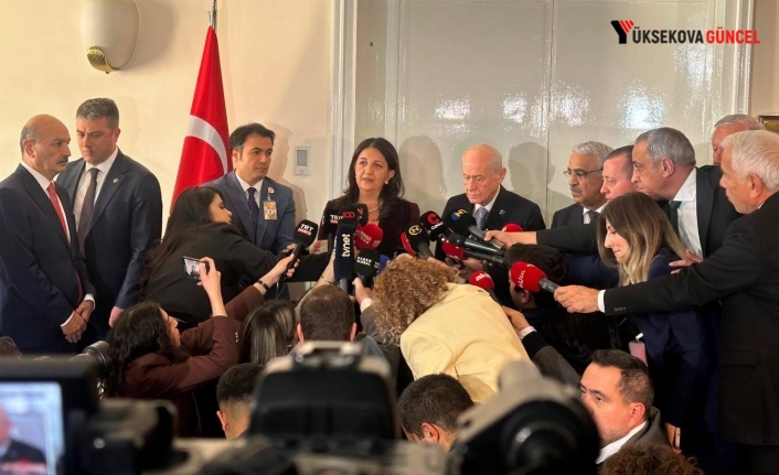 Meclis'te Bahçeli-İmralı heyeti görüşmesi: Buldan "Barış yasasına ihtiyaç var", Bahçeli "Her cümlesine imzamı atıyorum" dedi