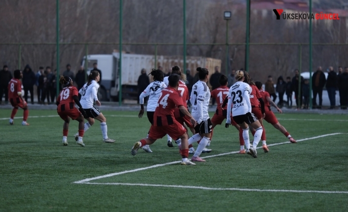 Yüksekova Kadın Futbol Takımı Sahasında Beşiktaş’ı 1-0 Yendi