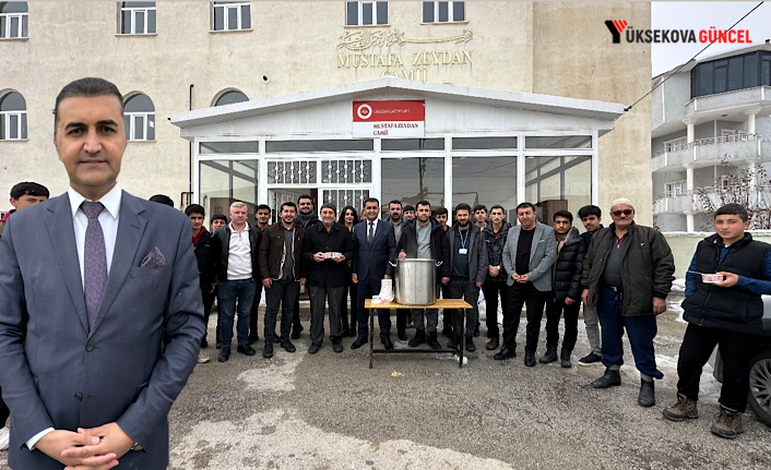 Yüksekova’da cuma namazı sonrası cemaate keledoş ikram edildi