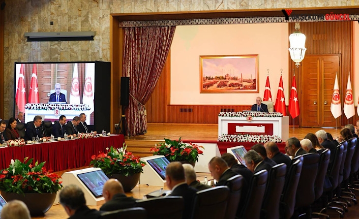 Rapor yazıldı, siyasi denge aranıyor; sürecin önündeki üç düğüm nasıl çözülecek