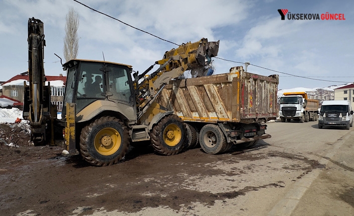 Yüksekova’da Bahar Temizliği Başladı: Atık Küller İçin Son Tarih 10 Nisan