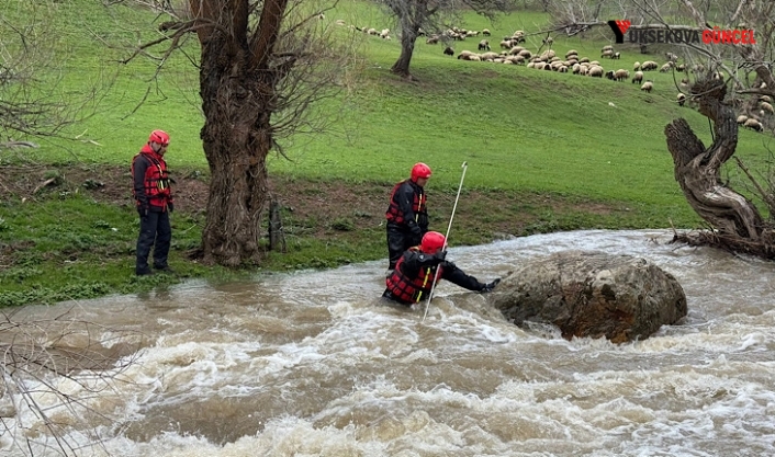 Şemdinli’de Kaybolan 8 Yaşındaki Çocuk İçin Arama Çalışmaları Sürüyor