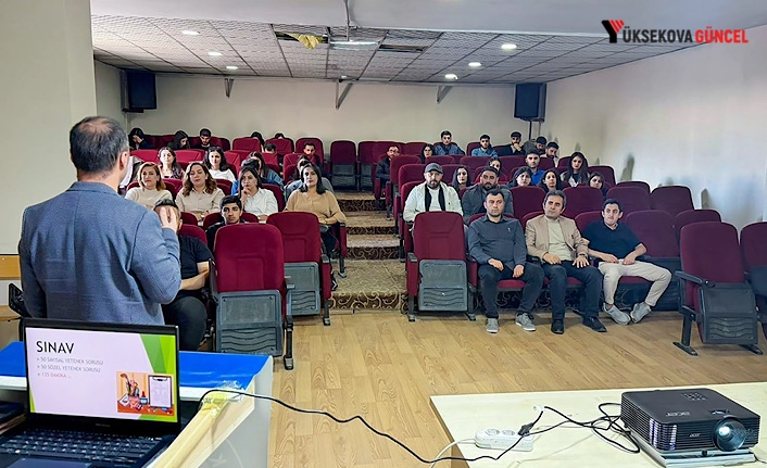 Yüksekova MYO’da DGS ile Kariyerime Devam Ediyorum Semineri Düzenlendi