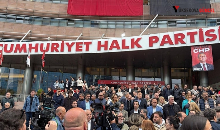CHP Genel Merkezi’nde gerginlik: ‘Bugün her iki taraftan iki kişinin görüşmesi planlanıyordu’