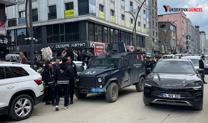 Yüksekova’da Cengiz Topel Caddesi’nde İki Grup Arasında Kavga: 1 Yaralı