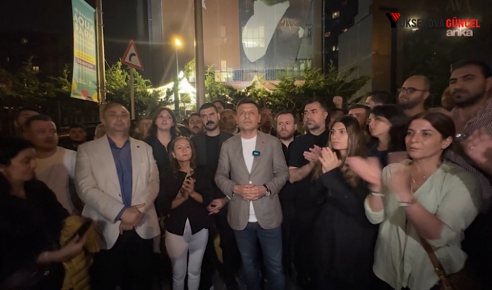 CHP İstanbul İl Başkanlığı’na polis müdahalesi: Özgür Çelik’ten açıklama