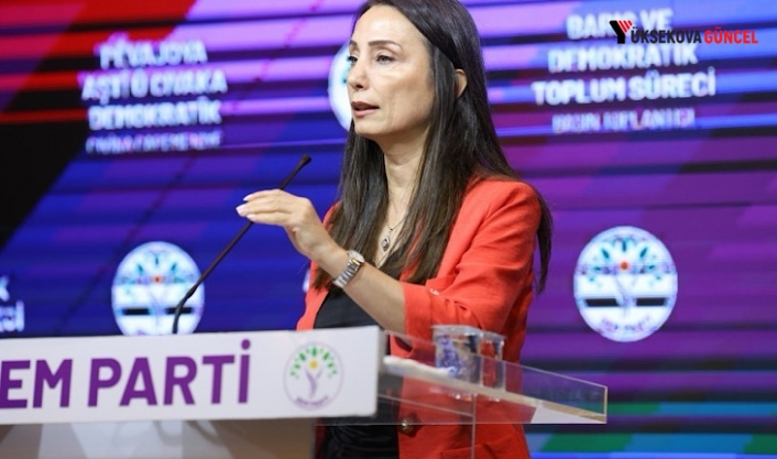 Tülay Hatimoğulları: ‘Silahlar yanıyorsa hukuk ertelenemez’