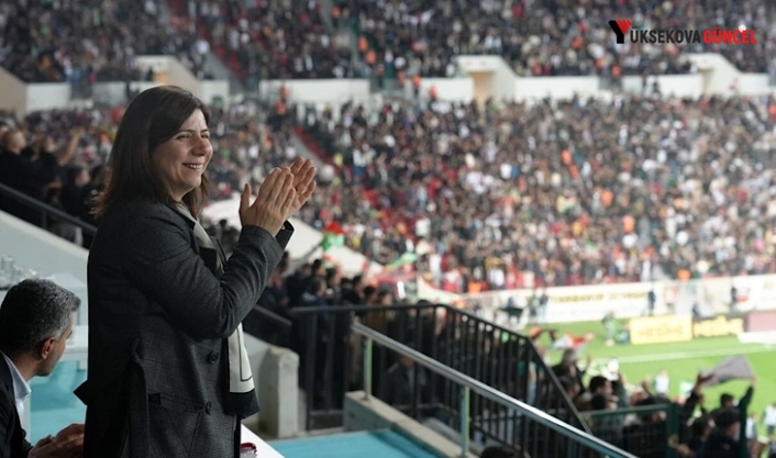Serra Bucak’tan Beşiktaş’a dostluk mesajı: ‘Amedimiz sizi bekliyor, hoş geliyorsunuz’
