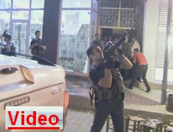 HAKKARİ'DE KEPENKLER KAPANDI