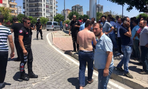 Adana'da 200 kişi birbirine girdi