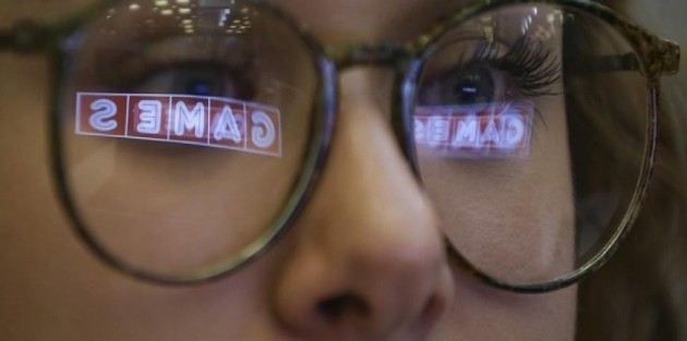 Dedikoduyu ve kaçak elektriği oyuna çevirdiler 