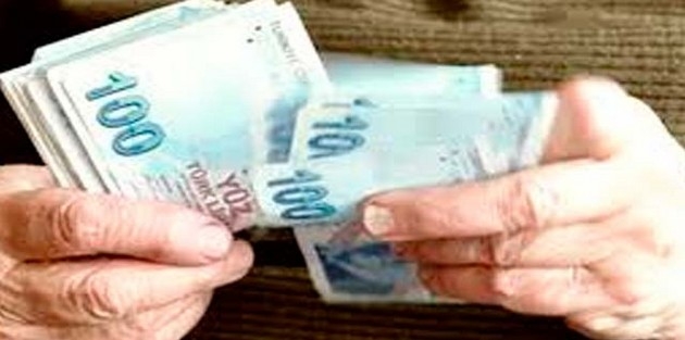 Emeklilerin bayram ikramiyesi bugün yatıyor