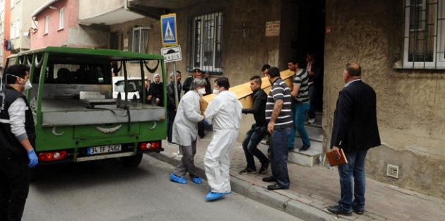 Evinde öldürülmüş olarak bulundu!