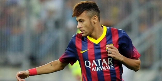 Futbol tarihinin en büyük transferi sonuçlandı; Neymar, PSG'de