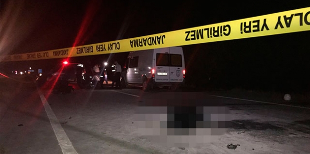 İki motosiklet kafa kafaya çarpıştı: 2'si yanarak 3 kişi öldü