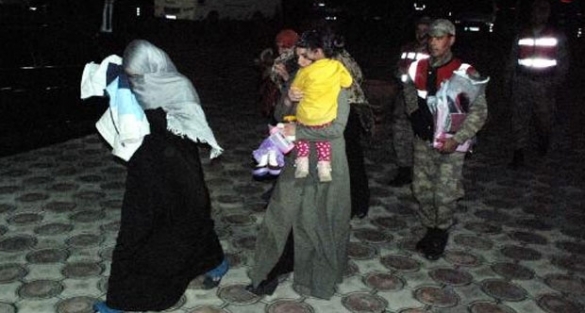 IŞİD'e katılmaya giden 12 kişi Gaziantep'te yakalandı