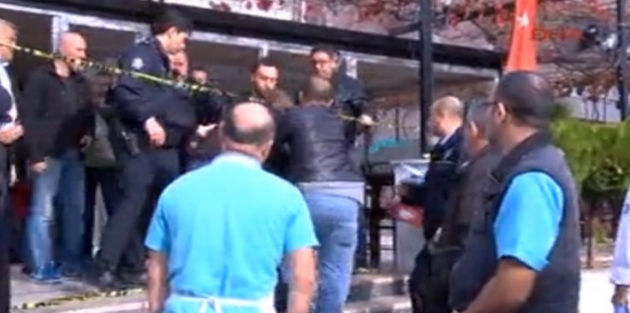 İşten çıkartılan garson 3 kişiyi öldürdü