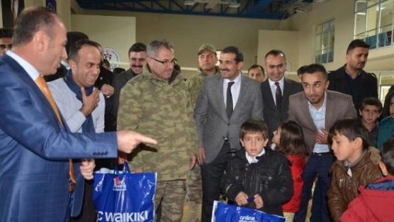 Kaymakam Kaşıkçı, Dağlıcalı öğrencileri ağırladı.