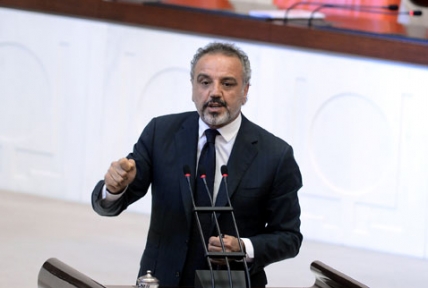 Meclis'te 'kim ihanet etti' tartışması