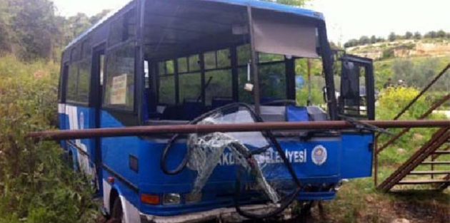 Öğrenci otobüsü uçuruma yuvarlandı!